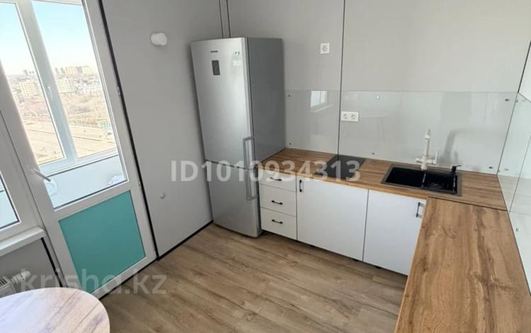 1-комнатная квартира · 34.5 м² · 13/16 этаж, С 902 8 за 200 000 ₸ в Астане, Сарыарка р-н — фото 2