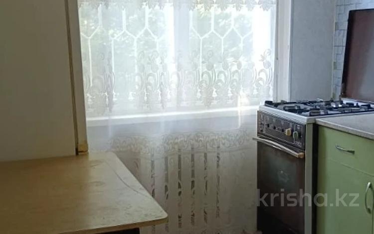 1-комнатная квартира · 33 м² · 2/5 этаж, мкр 5, тургенева за 10.7 млн ₸ в Актобе — фото 2