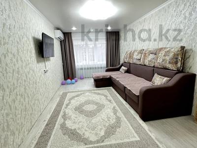 3-комнатная квартира · 72 м² · 3/9 этаж, мкр Строитель за 23.5 млн 〒 в Уральске