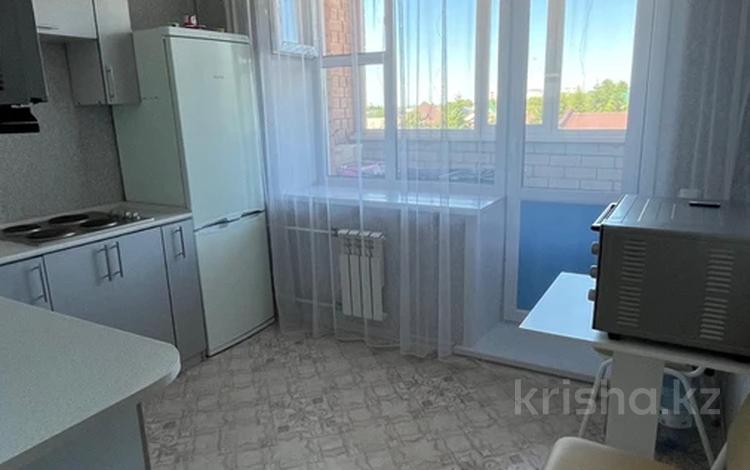 1-бөлмелі пәтер · 38 м² · 4/5 қабат, 4 линия, бағасы: 16.5 млн ₸ в Петропавловске — фото 2