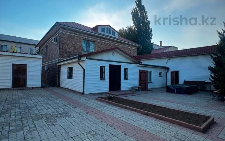 Отдельный дом · 5 комнат · 356 м² · 8 сот., Беркимбаева 144 за 110 млн ₸ в Экибастузе — фото 2