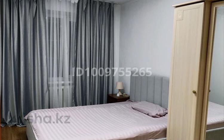 1 комната · 54 м² · 1/5 этаж, Пришахтинск 114 за 50 000 〒 в Караганде, Алихана Бокейханова р-н — фото 2