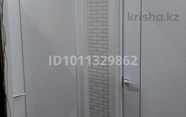 3-бөлмелі пәтер · 61.9 м² · 2/5 қабат, мира 114 — Самрук, бағасы: 13 млн ₸ в Темиртау — фото 2