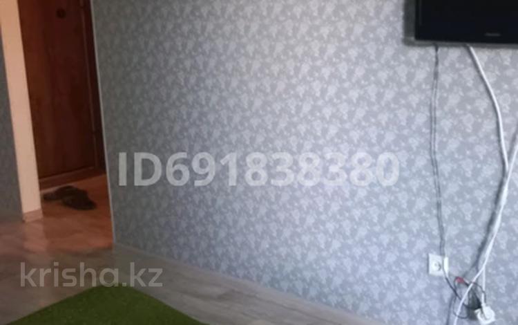 1-комнатная квартира · 35 м² · 5/5 этаж, Кердеры 138 — Абая-Кердеры за 8 000 ₸ в Уральске, мкр Школьник — фото 2