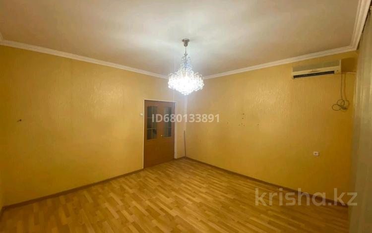 3-комнатная квартира, 68.6 м², 4/5 этаж, Сарыарка 6 за 27 млн 〒 в Жезказгане — фото 2