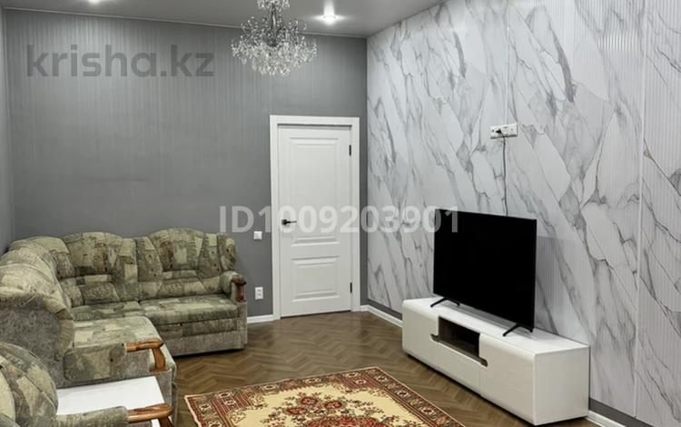 1-комнатная квартира · 50 м² · 1/5 этаж, Айтиева 110 — Маметова за 160 000 ₸ в Уральске, мкр Школьник — фото 2
