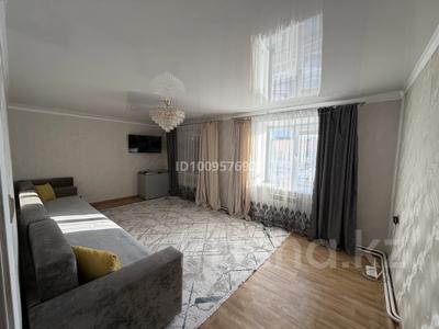 2-комнатная квартира · 55 м² · 7/10 этаж, Қазыбек би 32 за 31 млн ₸ в Усть-Каменогорске