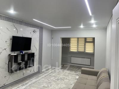 2-комнатная квартира · 56 м² · 1/5 этаж, мкр Север , Север ш/а 18 — Ближний север сзади LC lavash centr ТД север все рядом за 24 млн 〒 в Шымкенте, Аль-Фарабийский р-н
