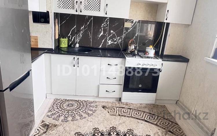 2-комнатная квартира · 60.5 м² · 6/6 этаж, 32В мкр 8/1 за 14.5 млн ₸ в Актау — фото 2