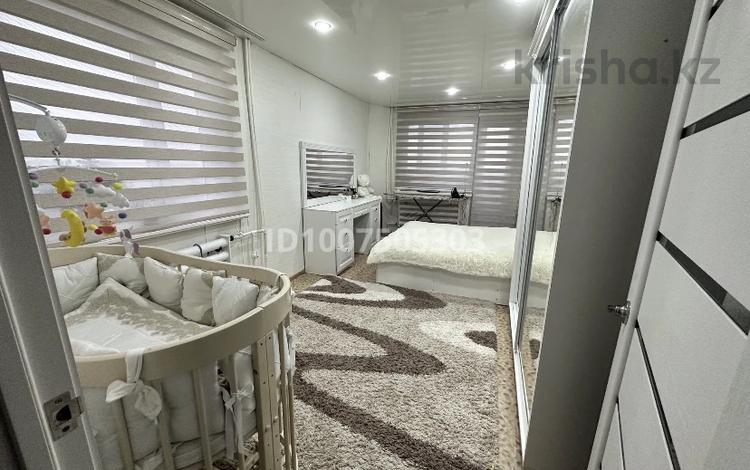 3-бөлмелі пәтер · 70 м² · 8/9 қабат, 40 лет победы 71а — Сад Снегурочка, бағасы: 15 млн ₸ в Шахтинске — фото 2