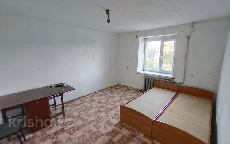 1-комнатная квартира · 28 м² · 4/6 этаж, мкр Шанхай, Рыскулова за 6 млн ₸ в Актобе — фото 2