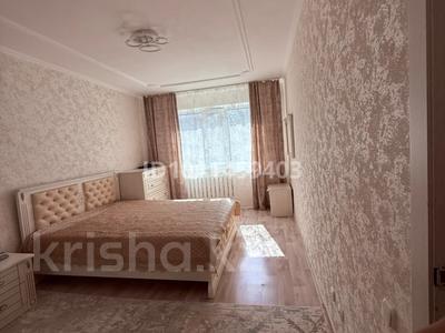 3-комнатная квартира · 62 м² · 4/5 этаж, Майкудук, мкр Восток-2 13 за 20 млн 〒 в Караганде, Алихана Бокейханова р-н