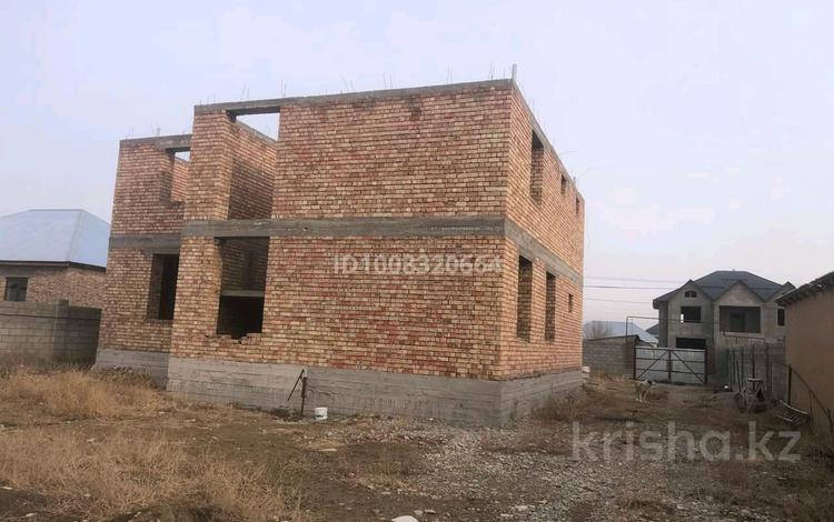 Жеке үй · 4 бөлме · 260 м² · 15 жүзд., Бектөбе ш/а., Абдраимова 6 — За магазином Вкусная корзинка..возле арки, бағасы: 42.5 млн ₸ в Таразе, мкр Бектобе — фото 2