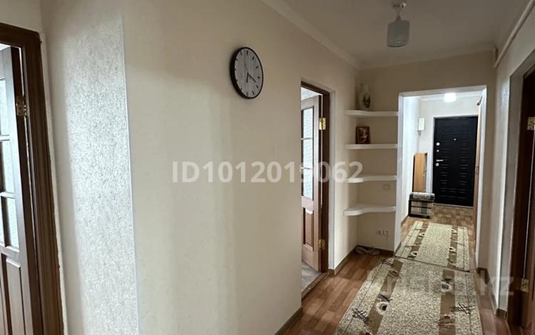 3-комнатная квартира · 69.8 м² · 9/9 этаж, просп. Абилкайыр хана 71 за 27 млн ₸ в Актобе — фото 2