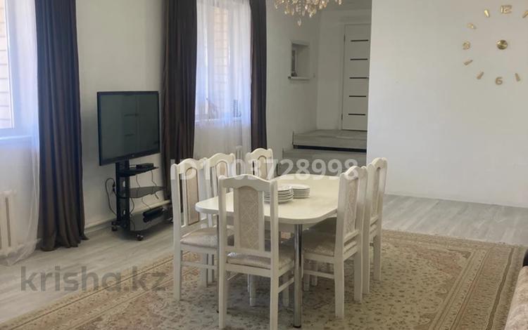 Отдельный дом · 4 комнаты · 200 м² · 12 сот., Донентаева 25 за 48 млн ₸ в Павлодаре — фото 2