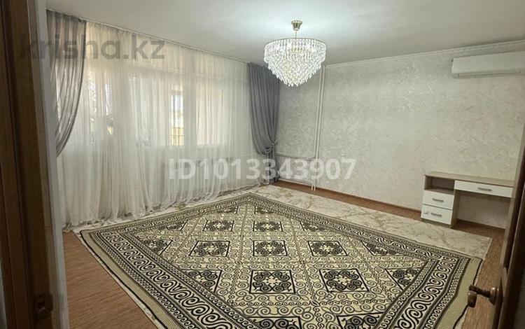 3-комнатная квартира · 70 м² · 3/4 этаж, Мкр Коктем 4 за 25 млн ₸ в Жанаозен — фото 2