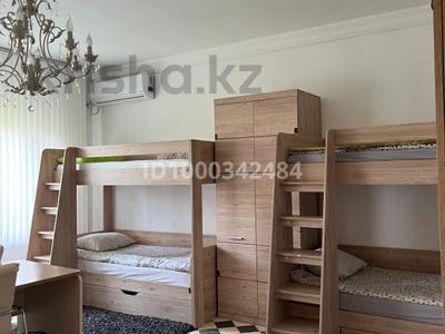 Аренда домов или дач в Шымкенте: Часть дома · 5 комнат · 120 м², мкр Наурыз ул. Байыркум 66 — Уг. ул. Мынжылкы за 750 000 〒 Часть дома · 5 комнат · 120 м², мкр Наурыз ул. Байыркум 66 — Уг. ул. Мынжылкы за 750 000 〒 в Шымкенте, Туран р-н