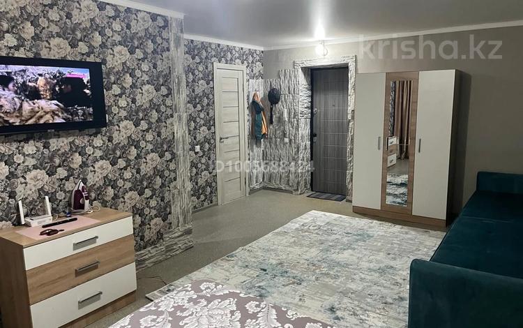 1-комнатная квартира · 36 м² · 4/9 этаж, Назарбаева 71 за 2 500 ₸ в Усть-Каменогорске, Ульбинский — фото 2
