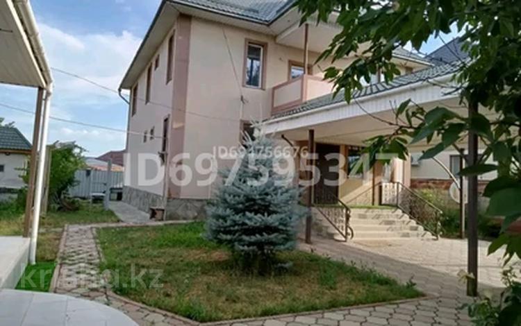 Жеке үй • 3 бөлмелер • 100 м² • ай сайын, Алмалы, бағасы: 350 000 〒 в  — фото 2