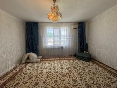 2-комнатная квартира · 62 м² · 5/6 этаж, мкр. Алмагуль, Алмагуль 30 за 18.6 млн 〒 в Атырау