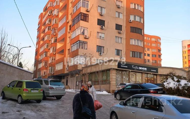 1-комнатная квартира, 65 м², 10/10 этаж, Желтоксан 17а за 19.8 млн 〒 в Шымкенте, Аль-Фарабийский р-н — фото 2
