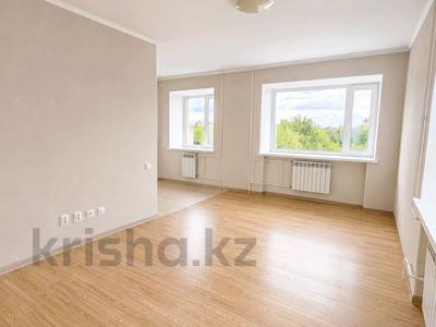 2-комнатная квартира · 44 м² · 2/5 этаж, проспект абая за 5.5 млн ₸ в Шахтинске