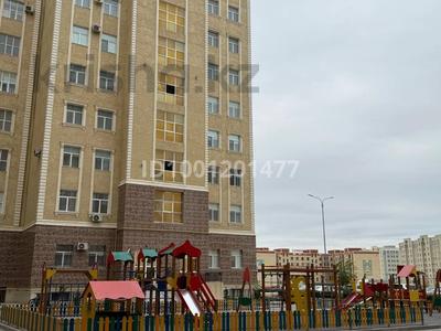 Пәтерлер в Мангистауской обл.: 2-бөлмелі пәтер · 72 м² · 2/10 қабат, 18А мкр 5 — Центр, бағасы: 34 млн 〒 2-бөлмелі пәтер · 72 м² · 2/10 қабат, 18А мкр 5 — Центр, бағасы: 34 млн 〒 в Актау