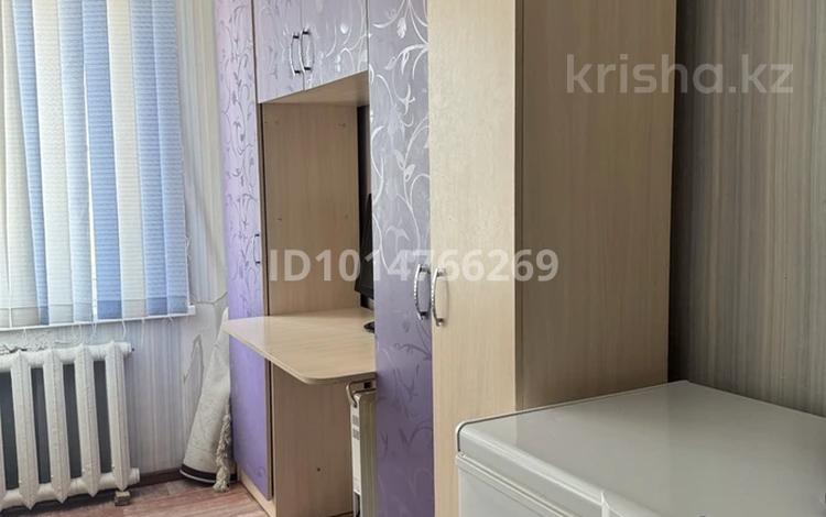 3-комнатная квартира · 48 м² · 5/5 этаж, Сабитова 25 — Рядом с три гвоздя за 13 млн ₸ в Балхаше — фото 2