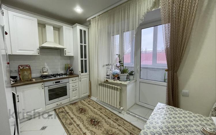 3-бөлмелі пәтер · 78 м² · 2/8 қабат, Ихсанова, бағасы: 37 млн ₸ в Уральске — фото 2