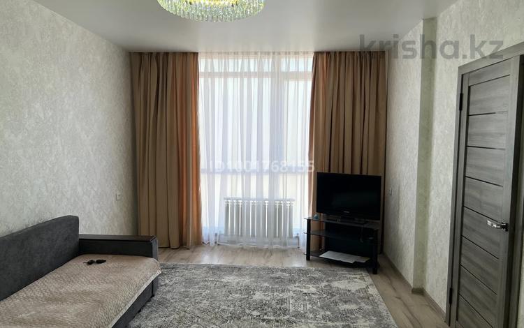 1-комнатная квартира · 47 м² · 8/9 этаж, мкр Шугыла 340/35 за 220 000 ₸ в Алматы, Наурызбайский р-н — фото 2