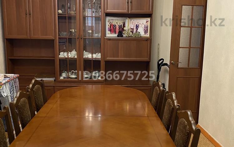 4-бөлмелі пәтер · 86 м² · 1/5 қабат, Койбакова 18 — Гамалея Сатпаева, бағасы: 25 млн ₸ в Таразе — фото 2