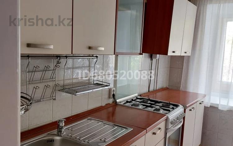 3-бөлмелі пәтер · 58 м² · 4/5 қабат, Михайловка ш/а., Аманжолова, бағасы: 230 000 ₸ в Караганде, Казыбек би р-н — фото 2