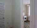 1-комнатная квартира, 50 м², 9/9 этаж по часам, мкр Мамыр-3 19 за 2 000 〒 в Алматы, Ауэзовский р-н — фото 9