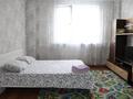 1-комнатная квартира, 50 м², 9/9 этаж по часам, мкр Мамыр-3 19 за 2 000 〒 в Алматы, Ауэзовский р-н — фото 2