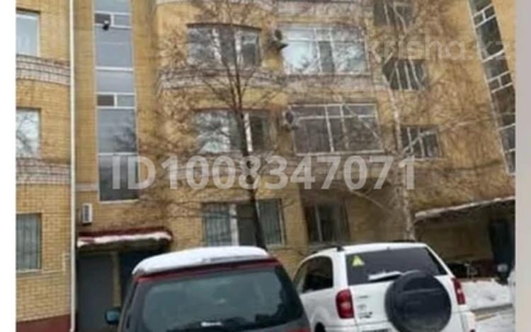 1-комнатная квартира · 50 м² · 2/5 этаж, мкр. Алтын орда, Мкр. Батыс-1 50б за 10 000 ₸ в Актобе — фото 2