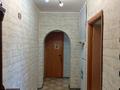 3-комнатная квартира · 64 м² · 2/2 этаж, Пришахтинск 11 — Сш. #50 за 8.5 млн ₸ в Караганде, Алихана Бокейханова р-н — фото 11