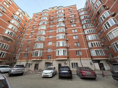 3-комнатная квартира · 72 м² · 3/10 этаж, Микрорайон Авангард-2 11Б за 230 000 ₸ в Атырау, мкр Авангард-2