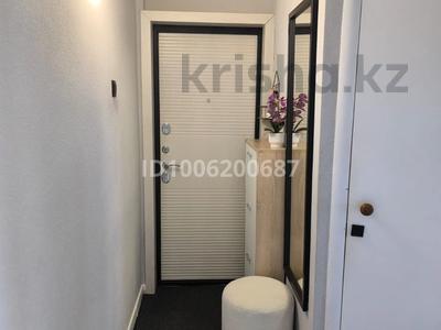 3-комнатная квартира · 48 м² · 5/5 этаж, мкр Юго-Восток, Муканова 6/2 — Букетова Муканова Университетская за 200 000 〒 в Караганде, Казыбек би р-н