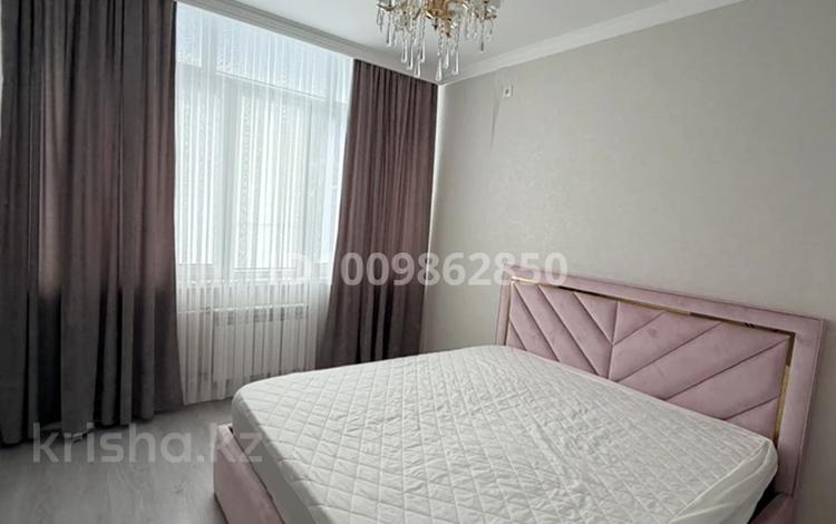 2-комнатная квартира · 70 м² · 6/9 этаж, 17-й мкр 96 за 220 000 ₸ в Актау — фото 12