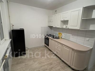 3-комнатная квартира · 65 м² · 4/5 этаж, 10 микрорайон 13 за 150 000 〒 в Аксае