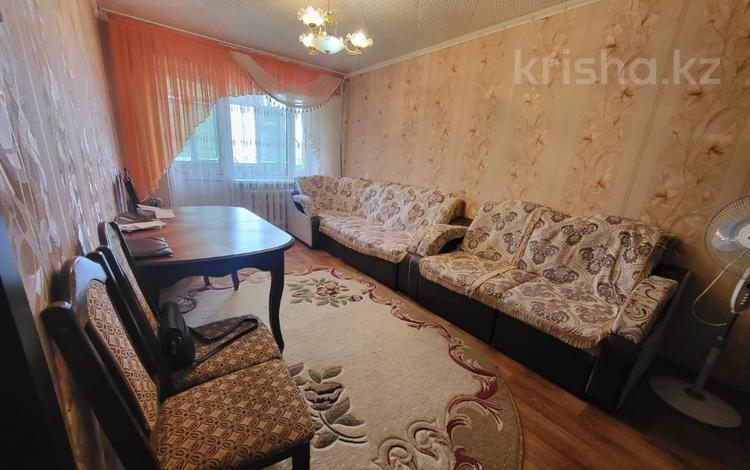2-комнатная квартира, 50 м², 5/10 этаж, 71 квартал за 12 млн 〒 в Темиртау — фото 2