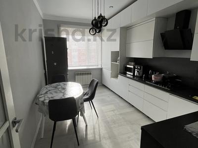 2-бөлмелі пәтер · 80 м² · 4/5 қабат, мкр. Алтын орда, Алтын орда, бағасы: 250 000 ₸ в Актобе