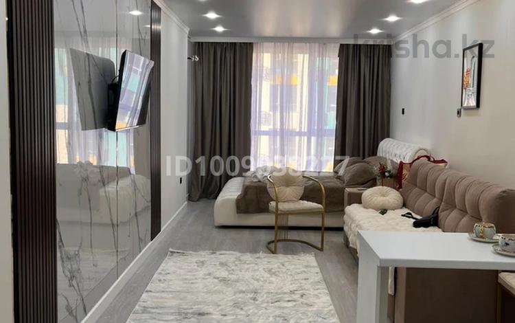 1-комнатная квартира · 33 м² · 7/10 этаж, Толе би 285/8 за 2 500 ₸ в Алматы, Ауэзовский р-н — фото 2