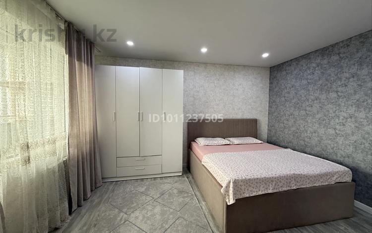 1-комнатная квартира · 48 м² · 10/13 этаж, Кабдолова 14 за 17 000 ₸ в Алматы, Ауэзовский р-н — фото 8