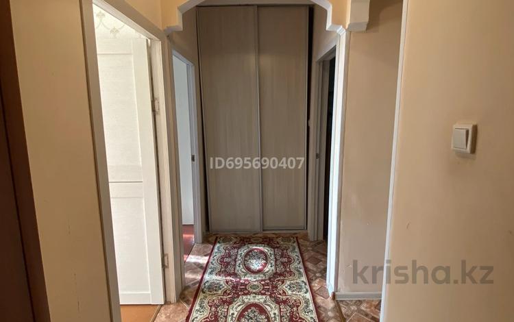 3-комнатная квартира · 65 м² · 4/5 этаж, 8-й мкр 20 за 18 млн ₸ в Актау — фото 2