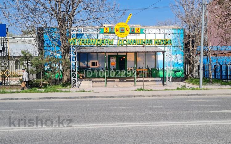 Еркін, кеңселер, дүкендер мен бутиктер, қоғамдық тамақтану орны, сұлулық салондары, медорталықтар мен дәріханалар, білім орталықтары, ойын-сауық · 200 м², бағасы: 230 млн ₸ в Шымкенте, Аль-Фарабийский р-н — фото 2