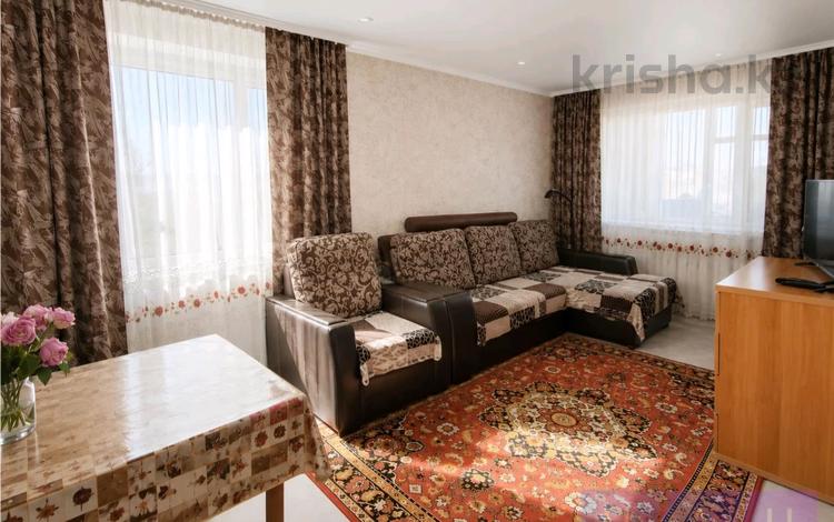 3-комнатная квартира · 62.1 м² · 5/5 этаж, Пришахтинск, Пришахтинск, 22й микрорайон за 14.5 млн ₸ в Караганде, Алихана Бокейханова р-н — фото 2