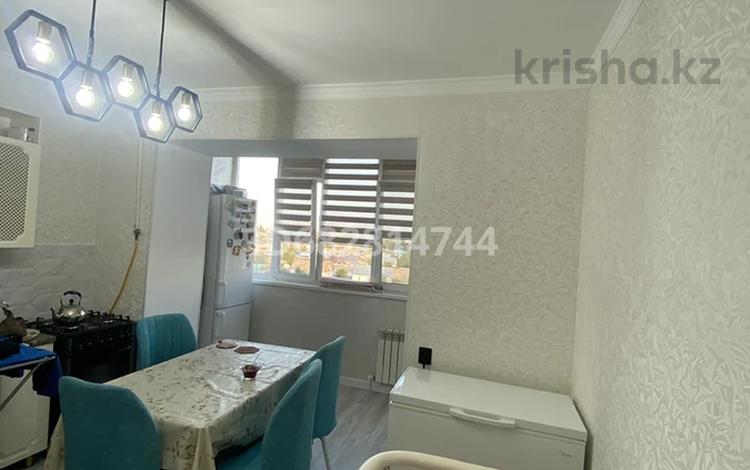 3-бөлмелі пәтер · 104 м² · 5/5 қабат, мкр Северо-Восток 22, бағасы: 37 млн ₸ в Уральске — фото 2
