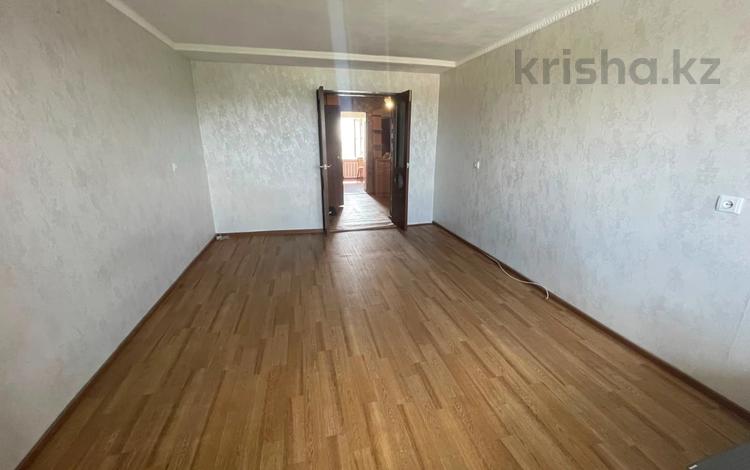 3-комнатная квартира · 56.5 м² · 4/5 этаж, мкр Фёдоровка , заводская за 16.9 млн ₸ в Караганде, Казыбек би р-н — фото 16