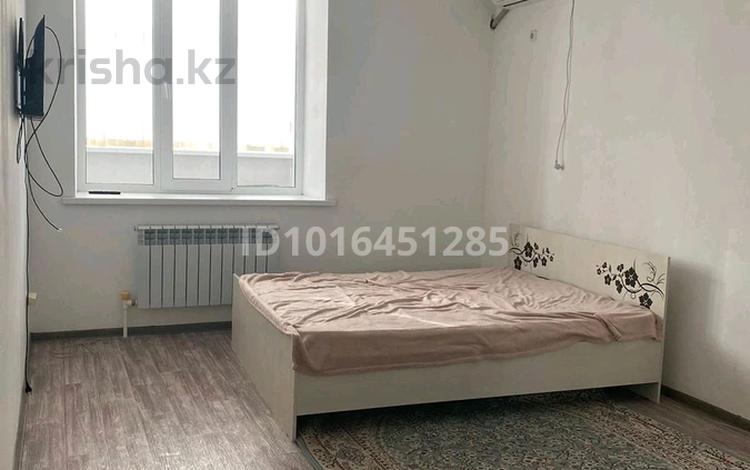 1-бөлмелі пәтер · 55 м² · 3/5 қабат, Жеңіс ш/а 30, бағасы: 120 000 ₸ в Уральске, мкр Женис — фото 2